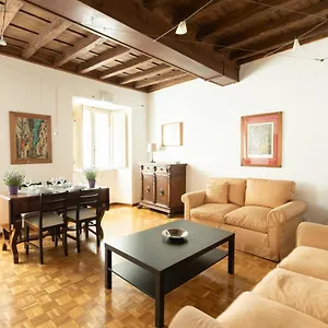  Apartment Spectacularly Bright, By Piazza Navona And The Pantheon - A/c, Wifi, Elevator